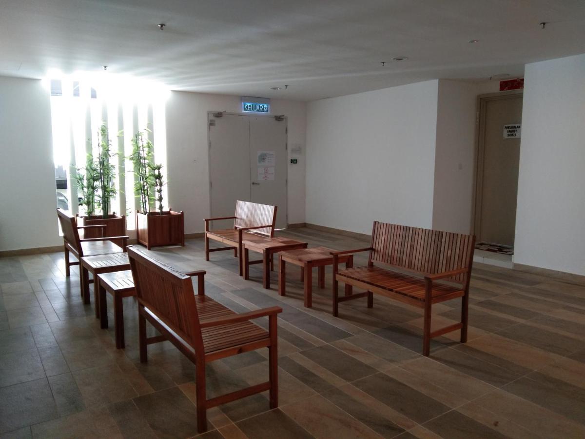 Pintarman Family Suites @ Miri Times Square Exterior foto