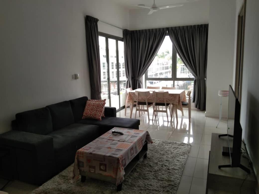 Pintarman Family Suites @ Miri Times Square Exterior foto